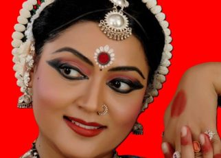 Kavita Dwivedi brings the elegance of Odissi dance to the Samarpan stage in Noida.